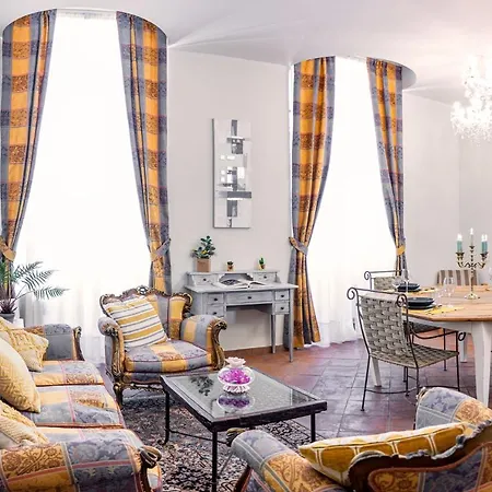 Salimbeni Apartamento *